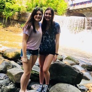 Meet your Posher, Gabriella